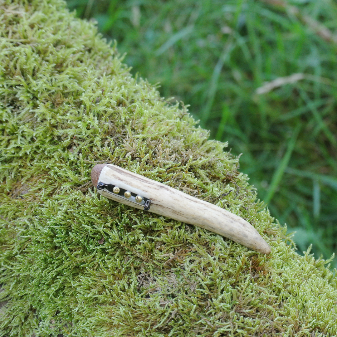 Red Deer Kilt Pin