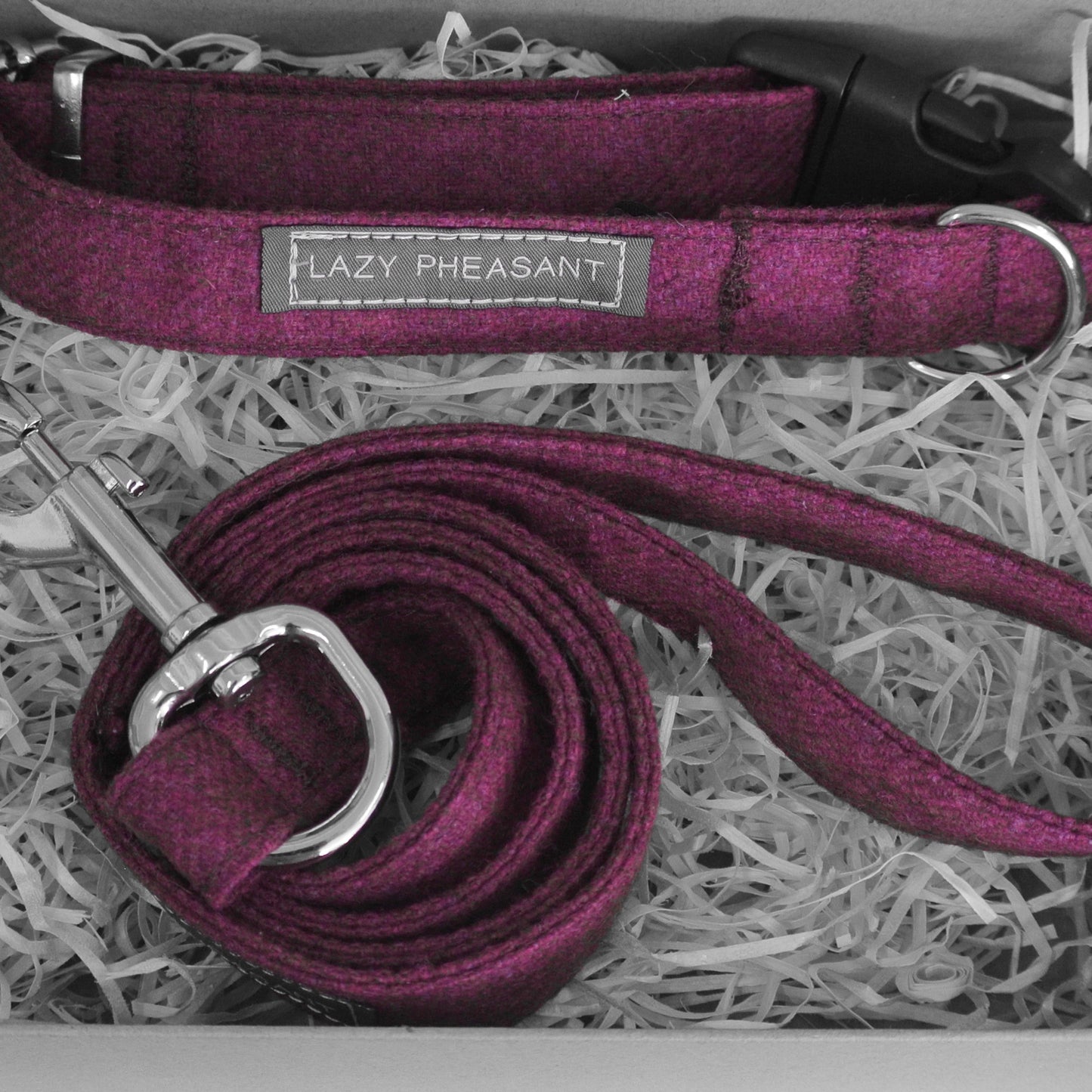 Tweed Dog Collar and Lead Gift Set - Raspberry